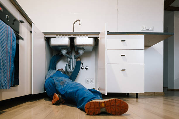 Professional Leak Detection technician working in Warm Springs, OR